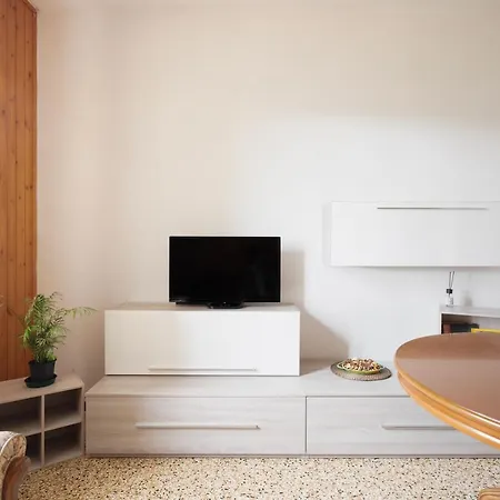 The Bamboo House Apartment *